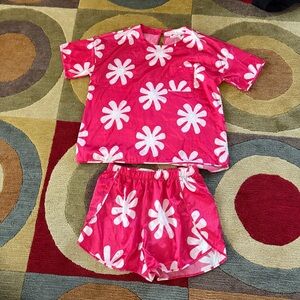 NWOT Ekouaer Pink White Two Piece Pajama Set Short Sleeve Shirt Shorts Women’s M